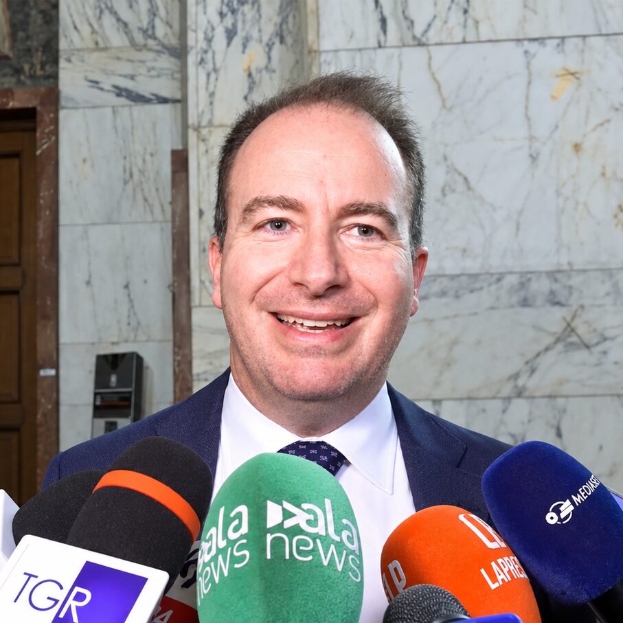 Avv. Marco Bianucci in front of journalists’ microphones
